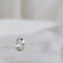 Load image into Gallery viewer, Minimal Palestinian Map Ring Band (Silver)