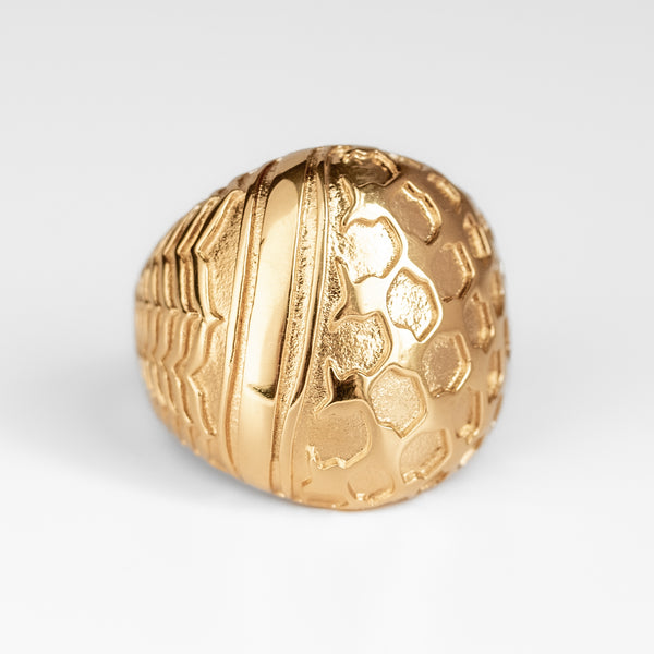 Watan Kuffiyeh Dome Ring (Gold)