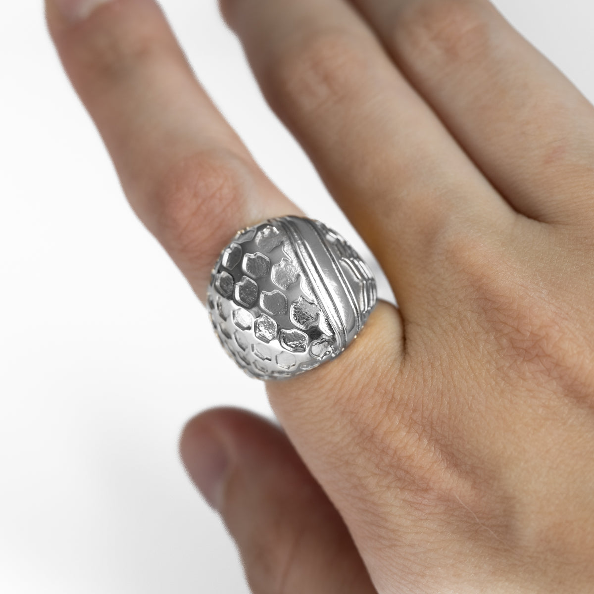 Watan Kuffiyeh Dome Ring (Silver)