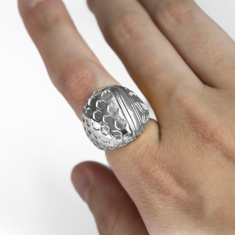 Watan Kuffiyeh Dome Ring (Silver)