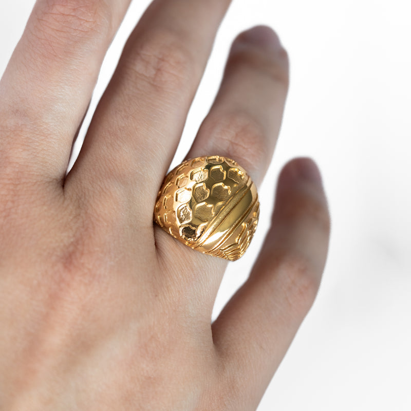 Watan Kuffiyeh Dome Ring (Gold)