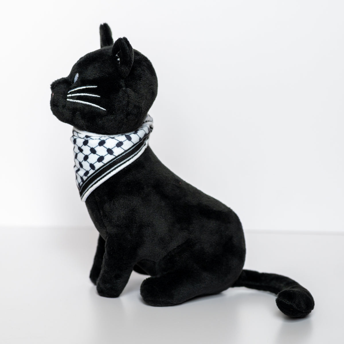 Catfiyyeh Plushie (Black)