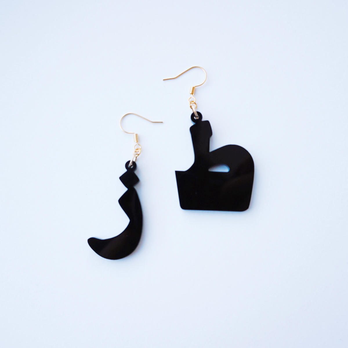 Black "Toz" Earrings