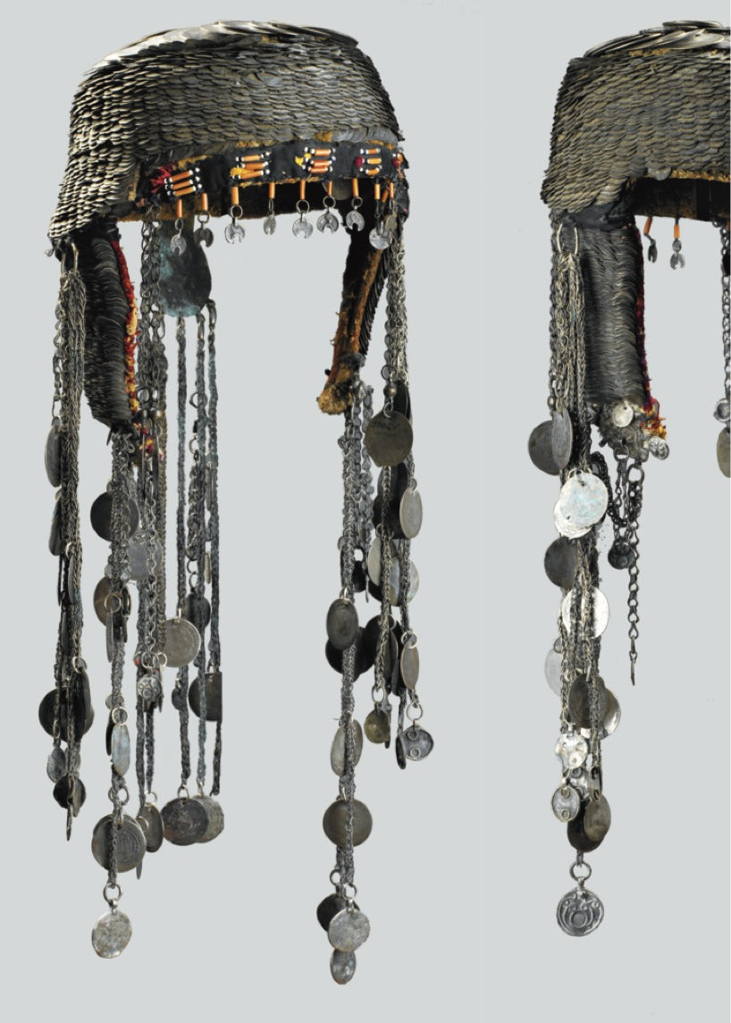 Traditional Palestinian Costume: Origins and Evolutions by Hanan Karaman Munayyer