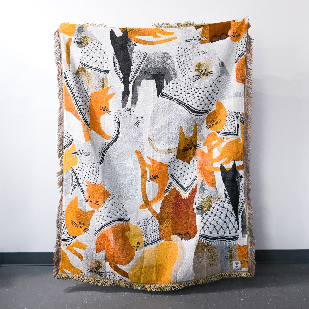Catfiyyeh Throw Blanket