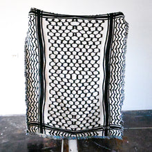 Load image into Gallery viewer, Kuffiyeh Throw Blanket (Black)