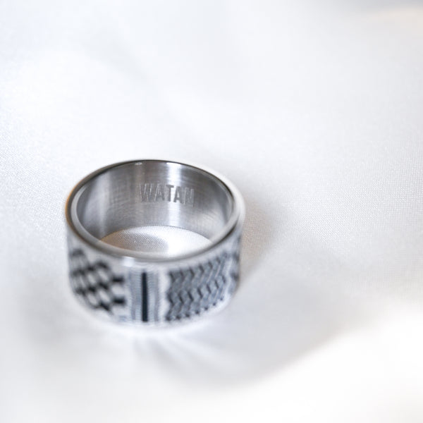 Watan Kuffiyeh Ring (Silver) &mdash; alternate view