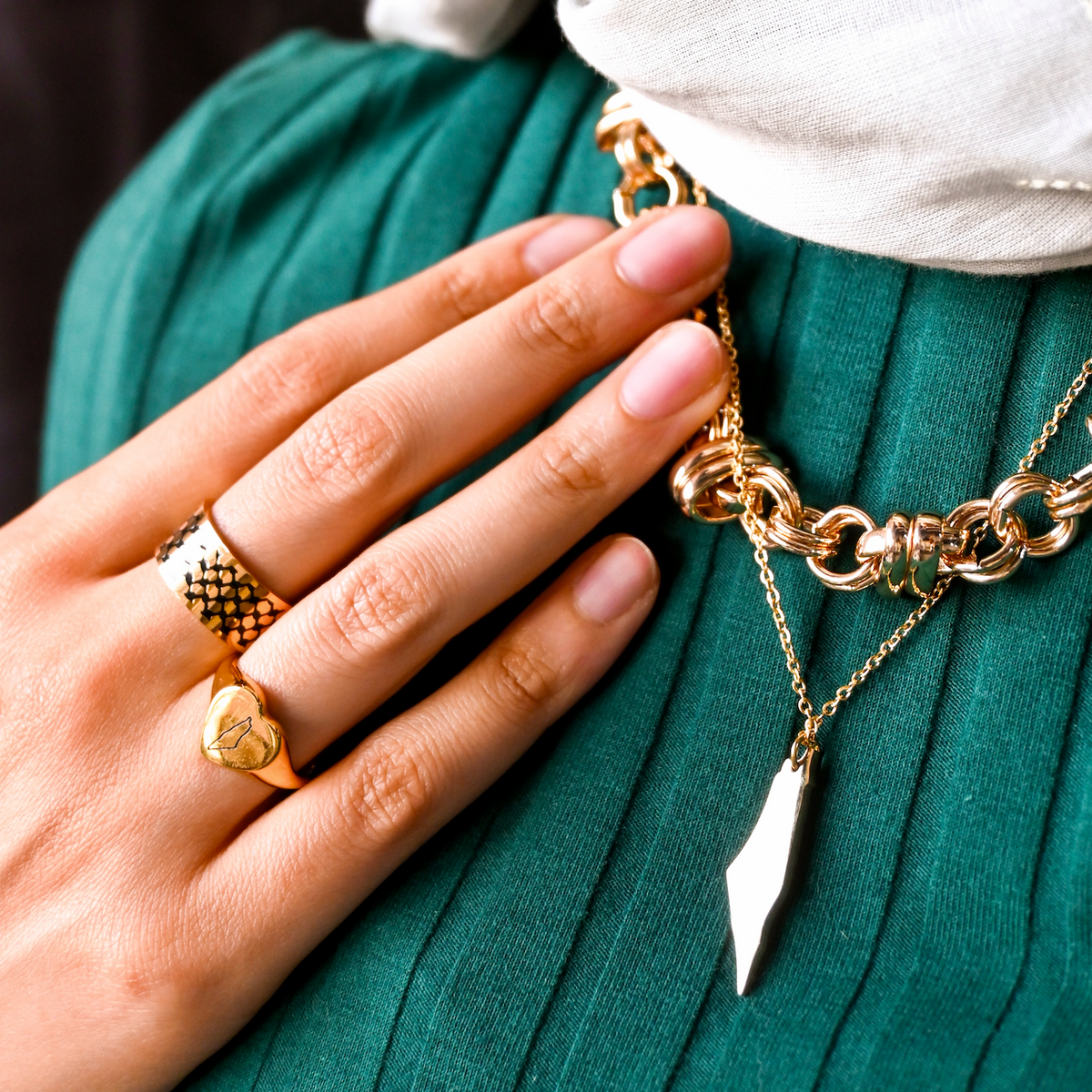 Palestine Map Necklace (Gold)